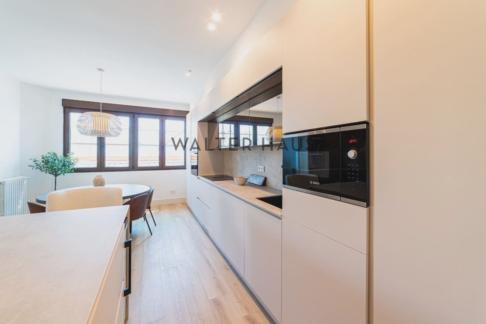 Piso de 3 habitaciones en Madrid ciudad en venta - 2.275.000 € (Ref: 9715666)