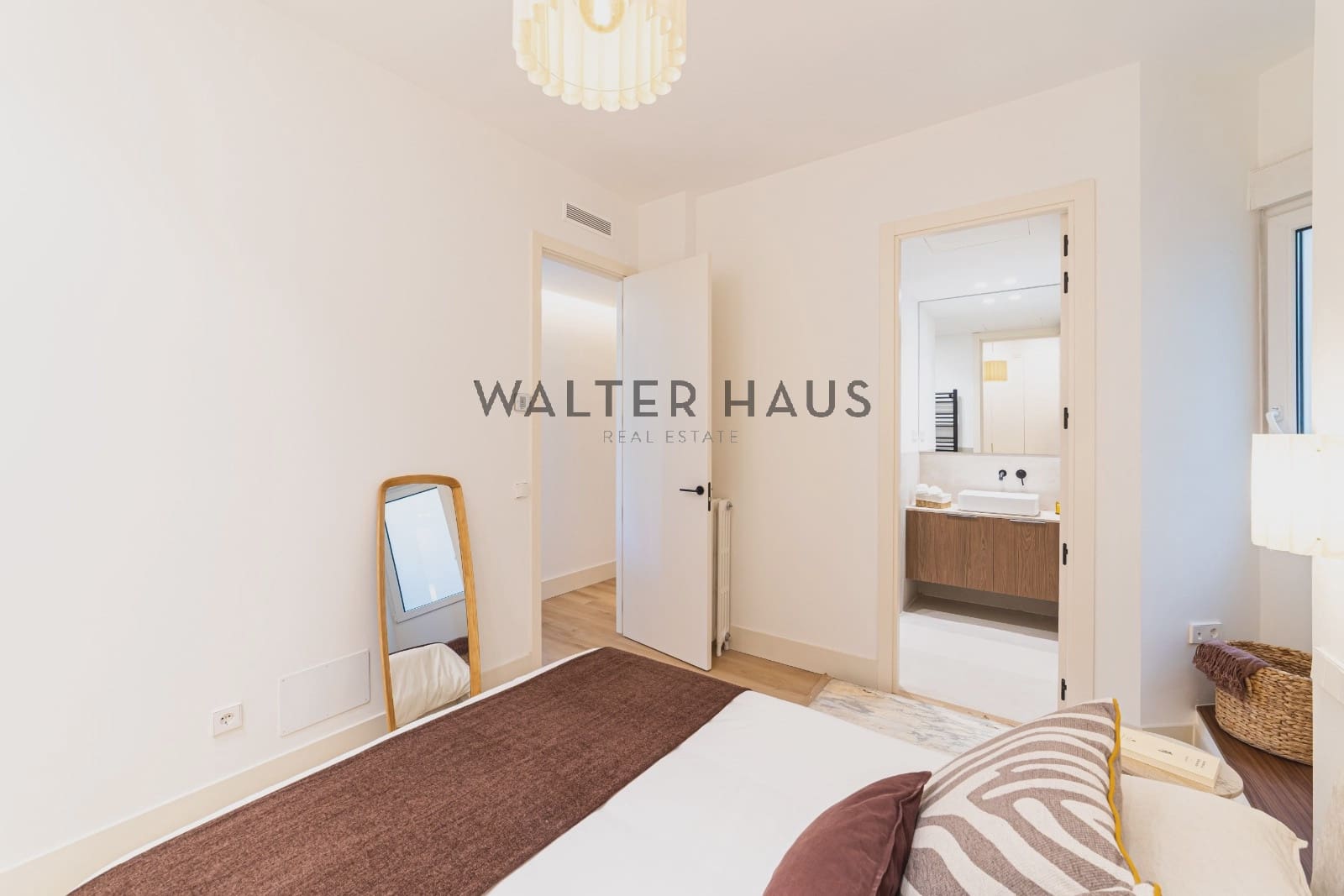 Piso de 3 habitaciones en Madrid ciudad en venta - 2.275.000 € (Ref: 9715666)