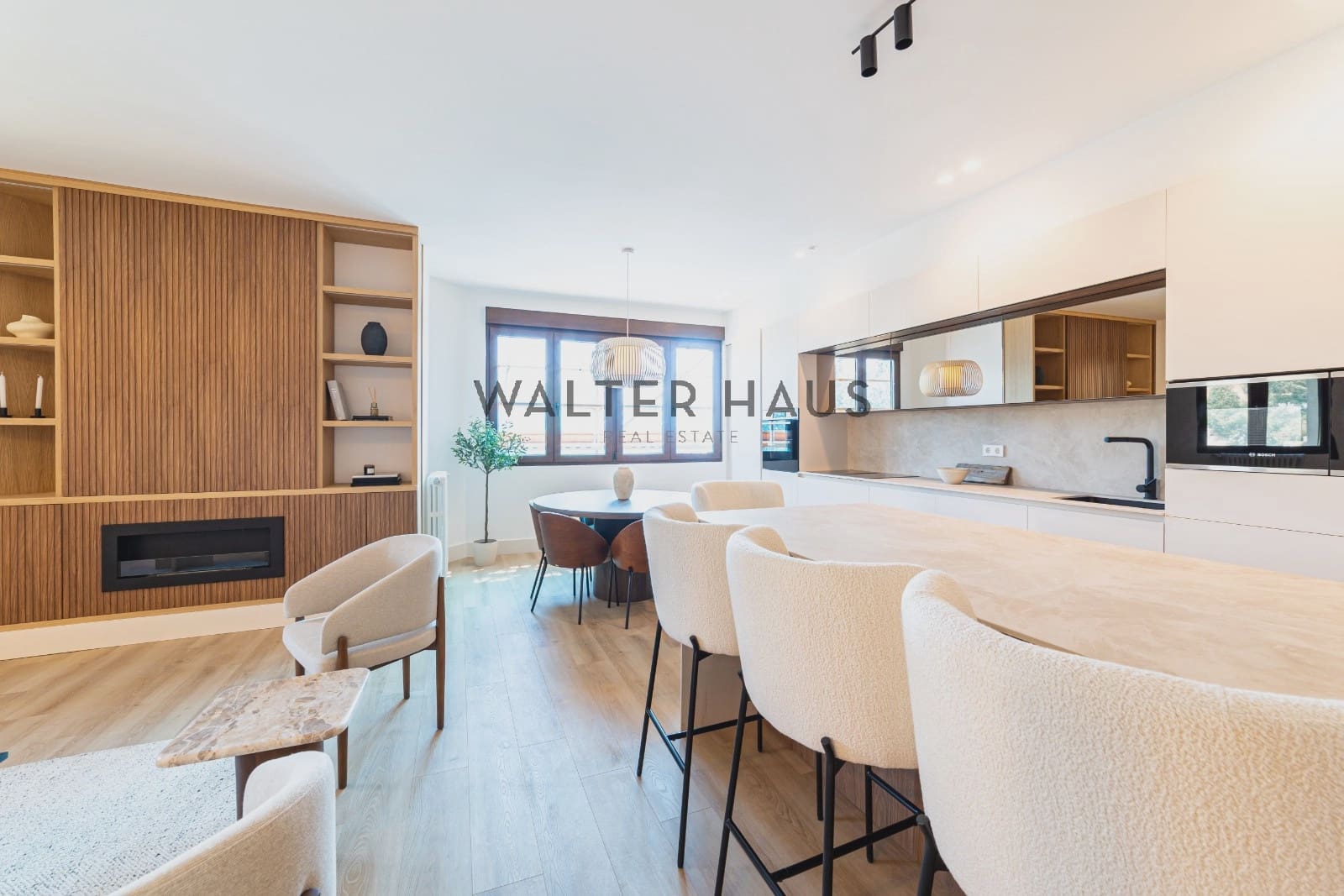Piso de 3 habitaciones en Madrid ciudad en venta - 2.275.000 € (Ref: 9715666)