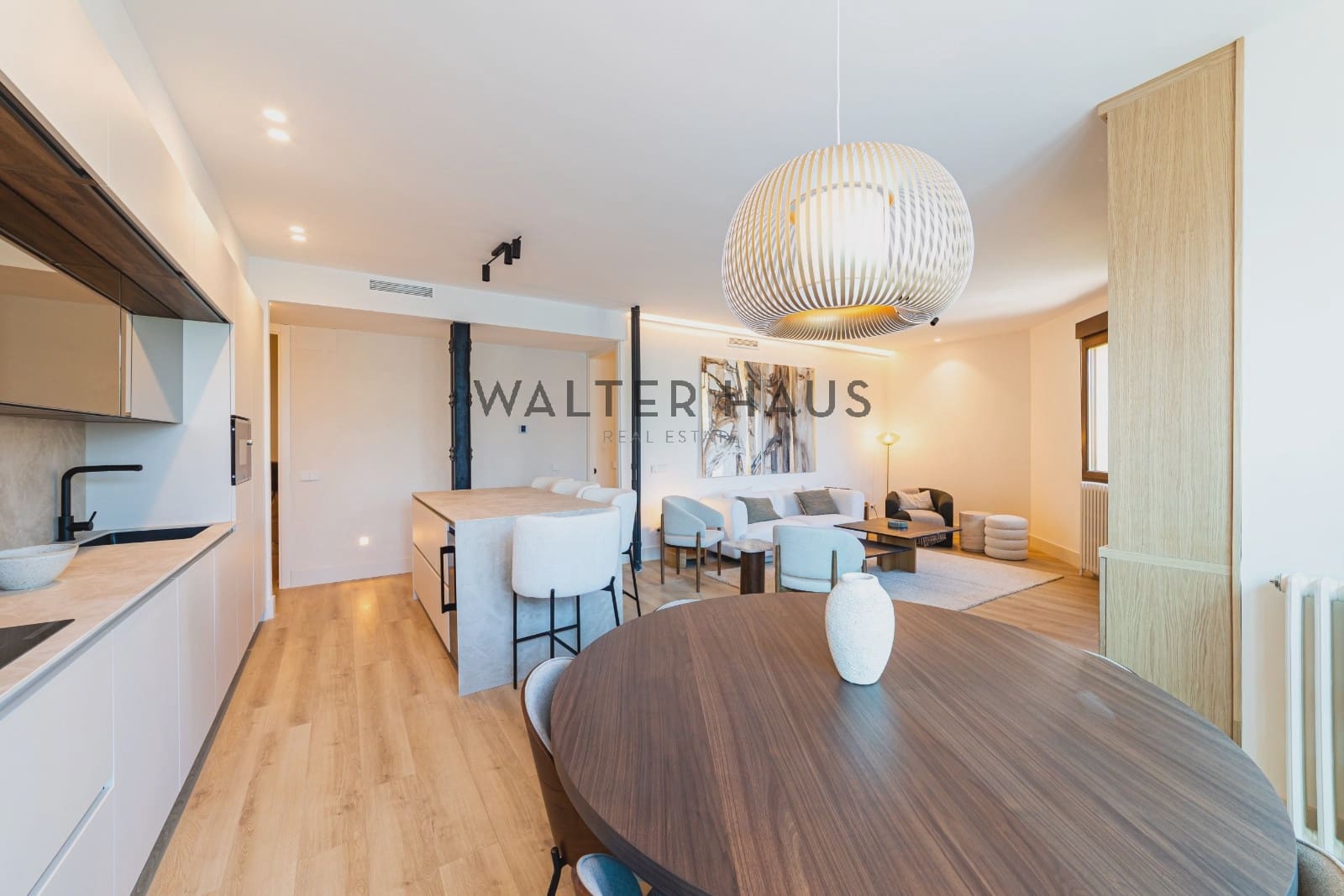 Piso de 3 habitaciones en Madrid ciudad en venta - 2.275.000 € (Ref: 9715666)