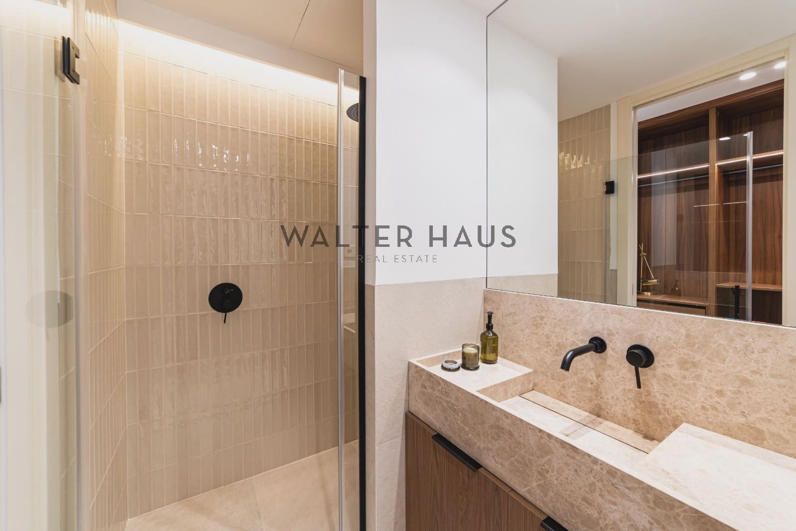 Piso de 3 habitaciones en Madrid ciudad en venta - 2.275.000 € (Ref: 9715666)
