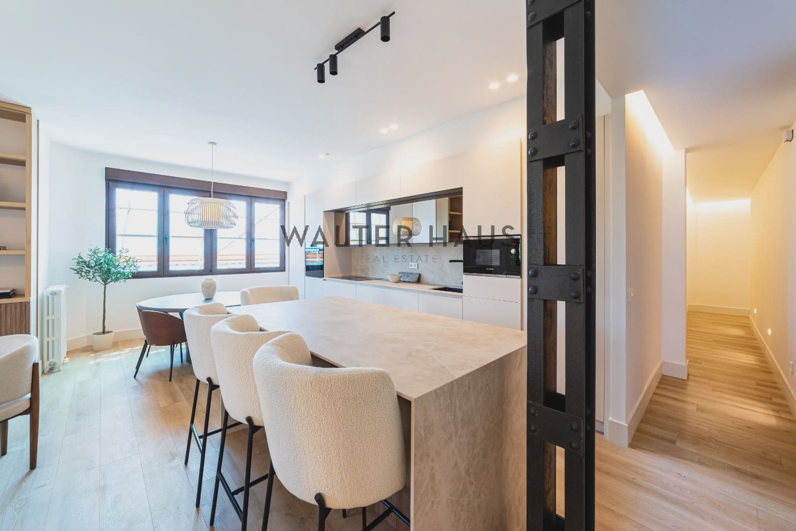 Piso de 3 habitaciones en Madrid ciudad en venta - 2.275.000 € (Ref: 9715666)