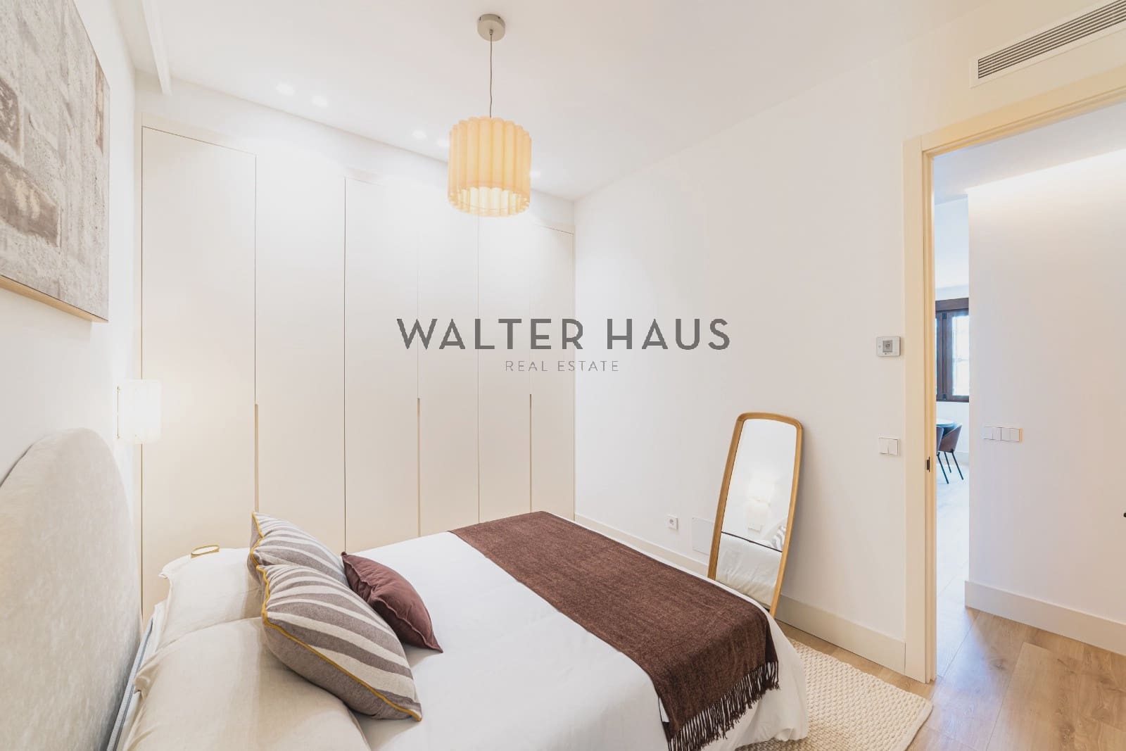 Piso de 3 habitaciones en Madrid ciudad en venta - 2.275.000 € (Ref: 9715666)
