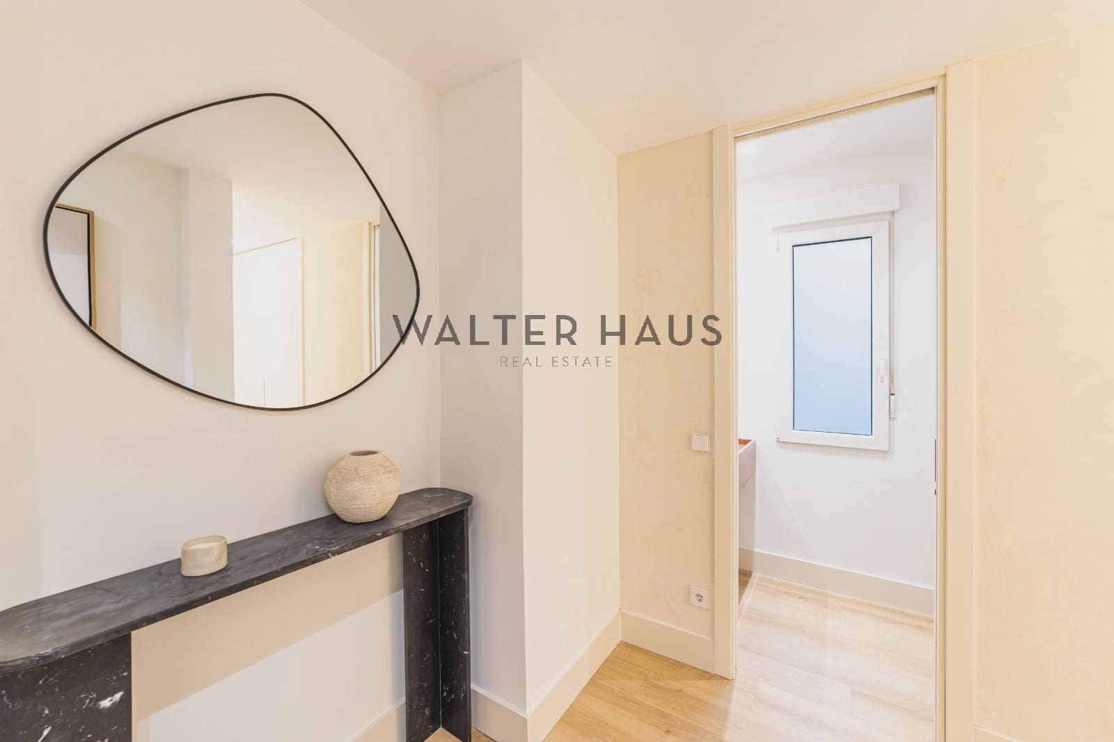 Piso de 3 habitaciones en Madrid ciudad en venta - 2.275.000 € (Ref: 9715666)