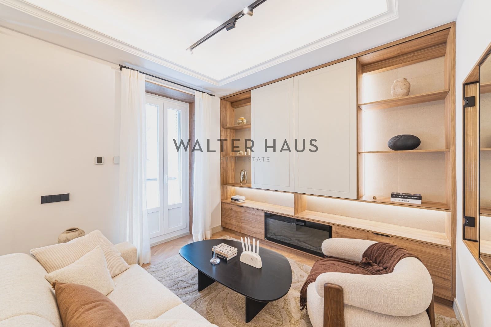 2 bedroom Flat for sale in Madrid city - € 1,590,000 (Ref: 9715667)