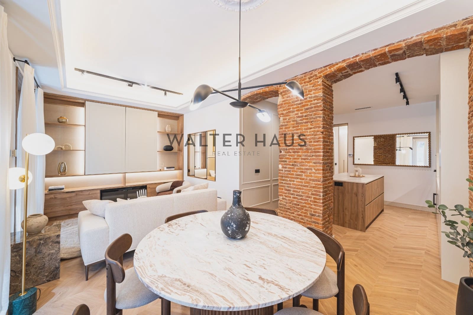 2 bedroom Flat for sale in Madrid city - € 1,590,000 (Ref: 9715667)