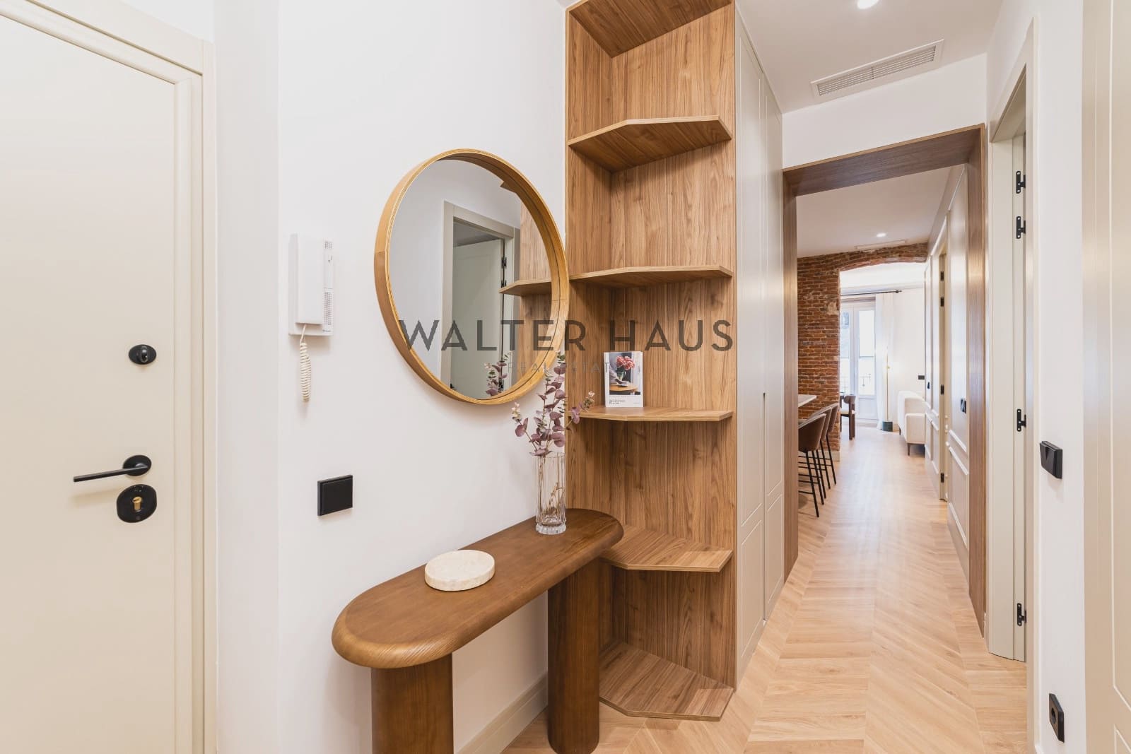 2 bedroom Flat for sale in Madrid city - € 1,590,000 (Ref: 9715667)