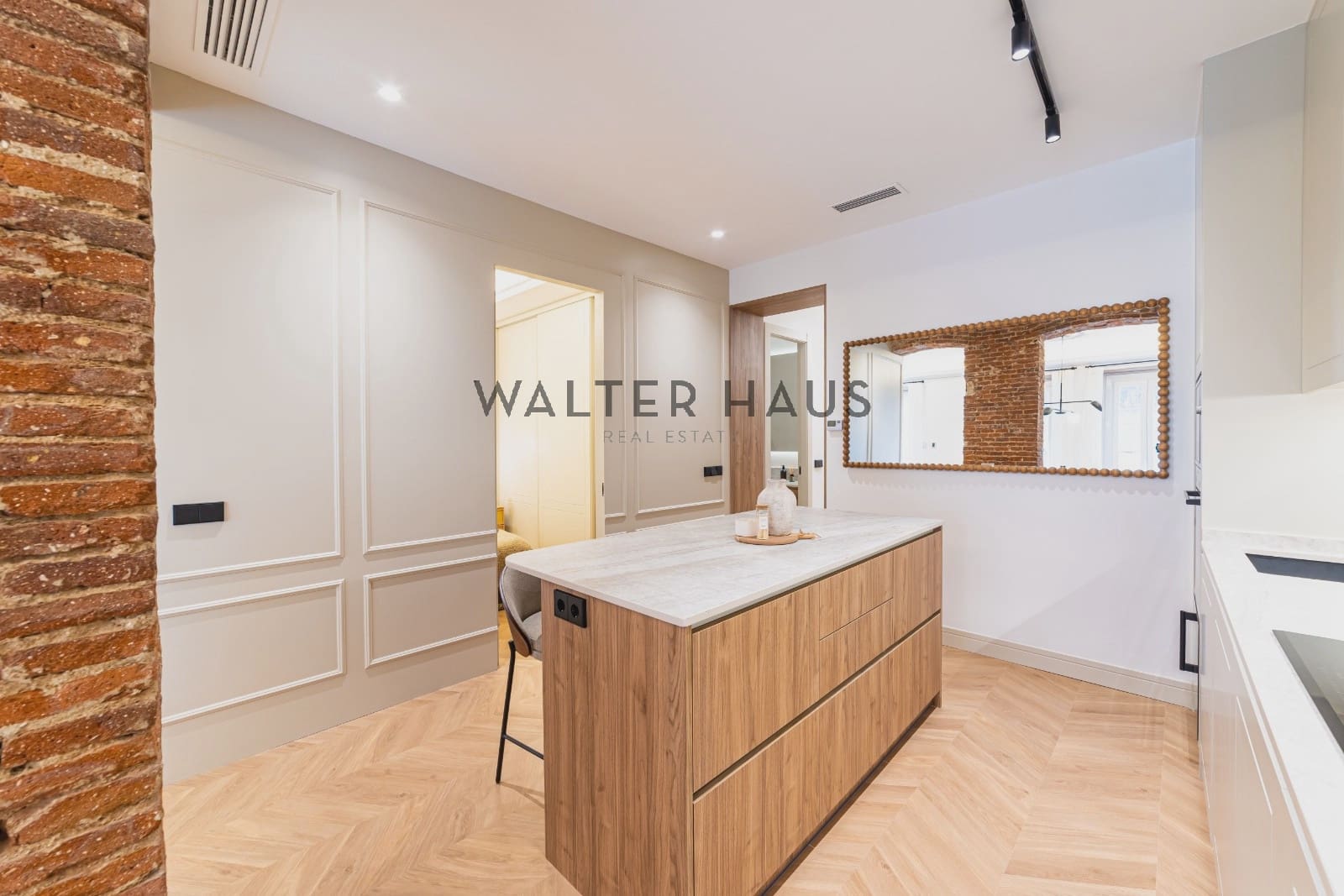 2 bedroom Flat for sale in Madrid city - € 1,590,000 (Ref: 9715667)