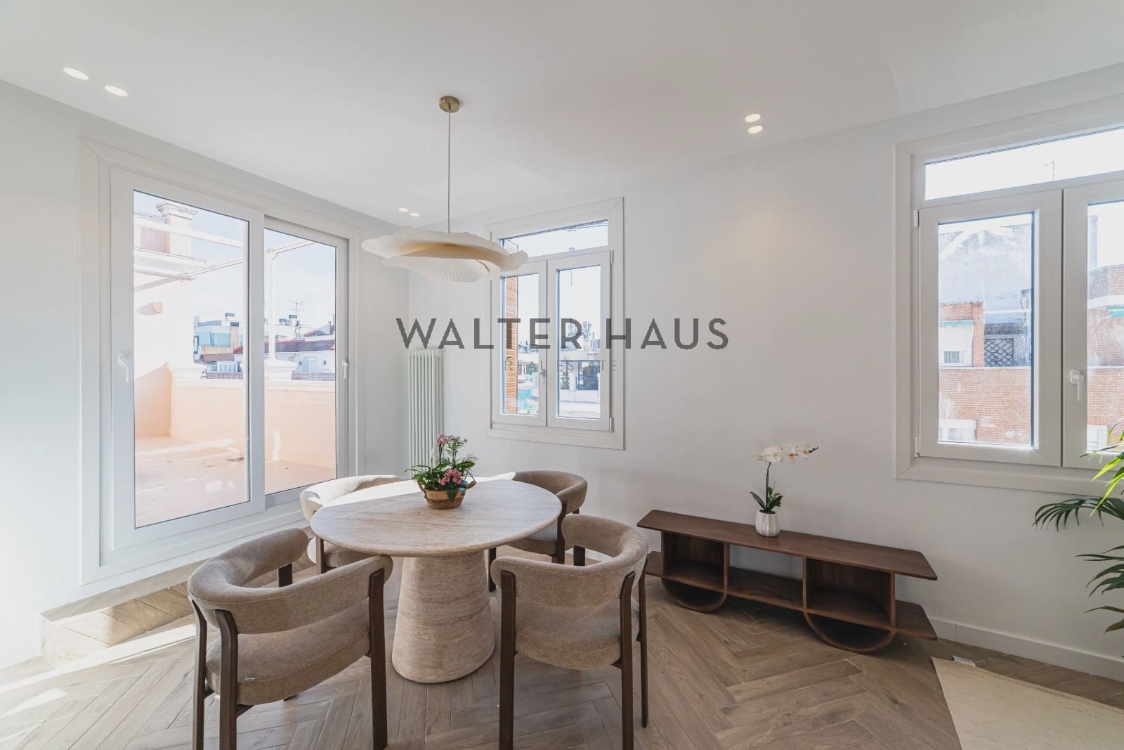 2 slaapkamer Penthouse te koop in Madrid stad - € 1.350.000 (Ref: 9716758)