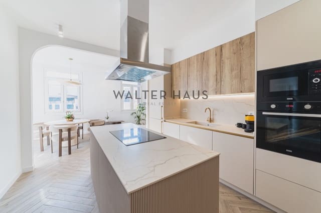 2 slaapkamer Penthouse te koop in Rios Rosas, Madrid stad - € 1.350.000 (Ref: 9716758)