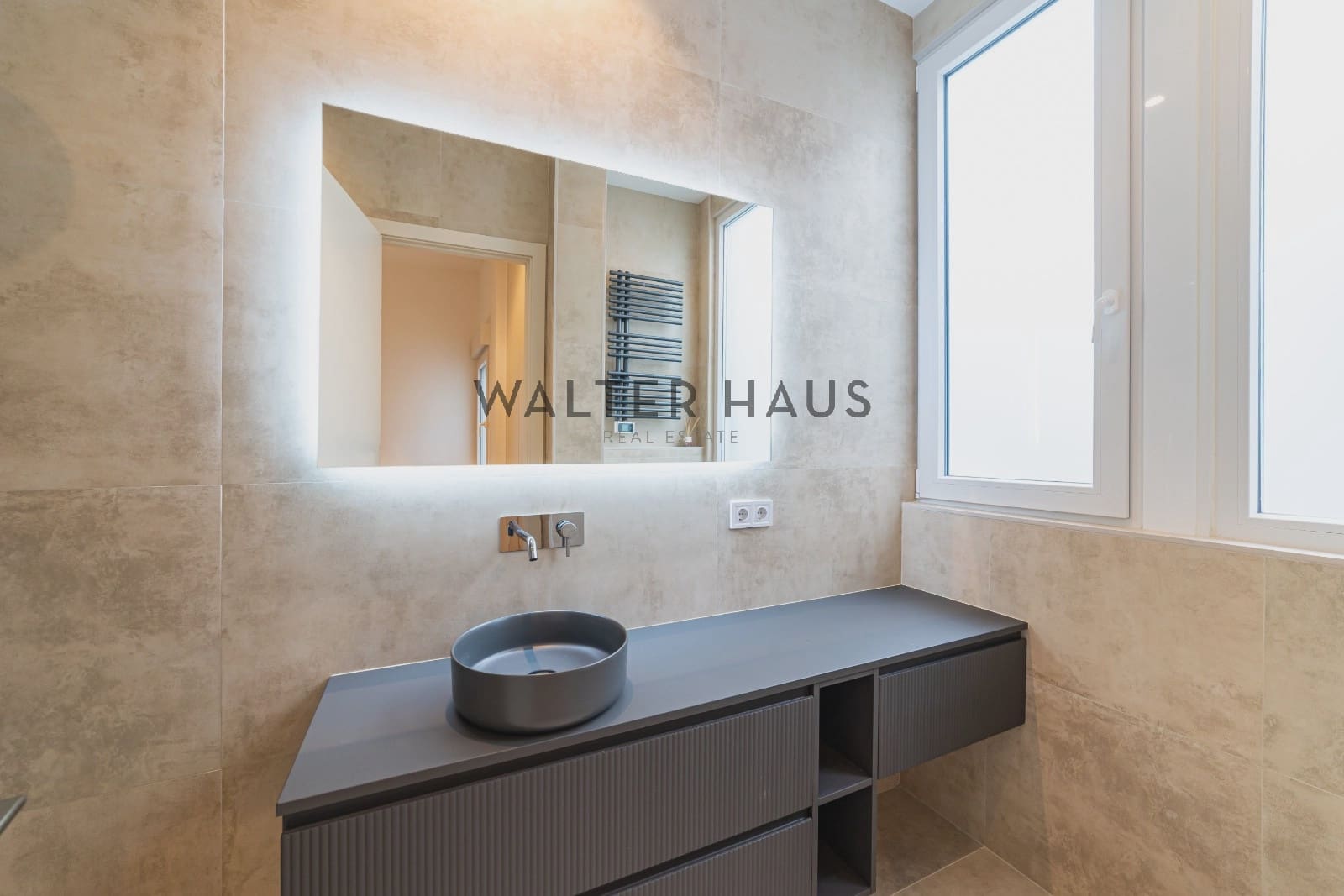 3 quarto Apartamento para venda em Madrid cidade - 1 390 000 € (Ref: 9720475)