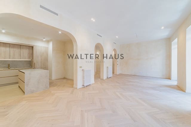 3 slaapkamer Flat te koop in Universidad, Madrid stad - € 1.390.000 (Ref: 9720475)