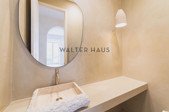 3 slaapkamer Flat te koop in Universidad, Madrid stad - € 1.390.000 (Ref: 9720475)