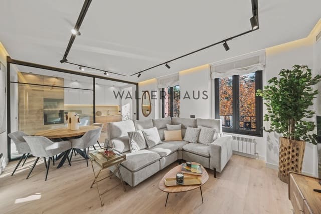 Piso de 3 habitaciones en Argüelles, Madrid ciudad en venta - 1.200.000 € (Ref: 9723532)