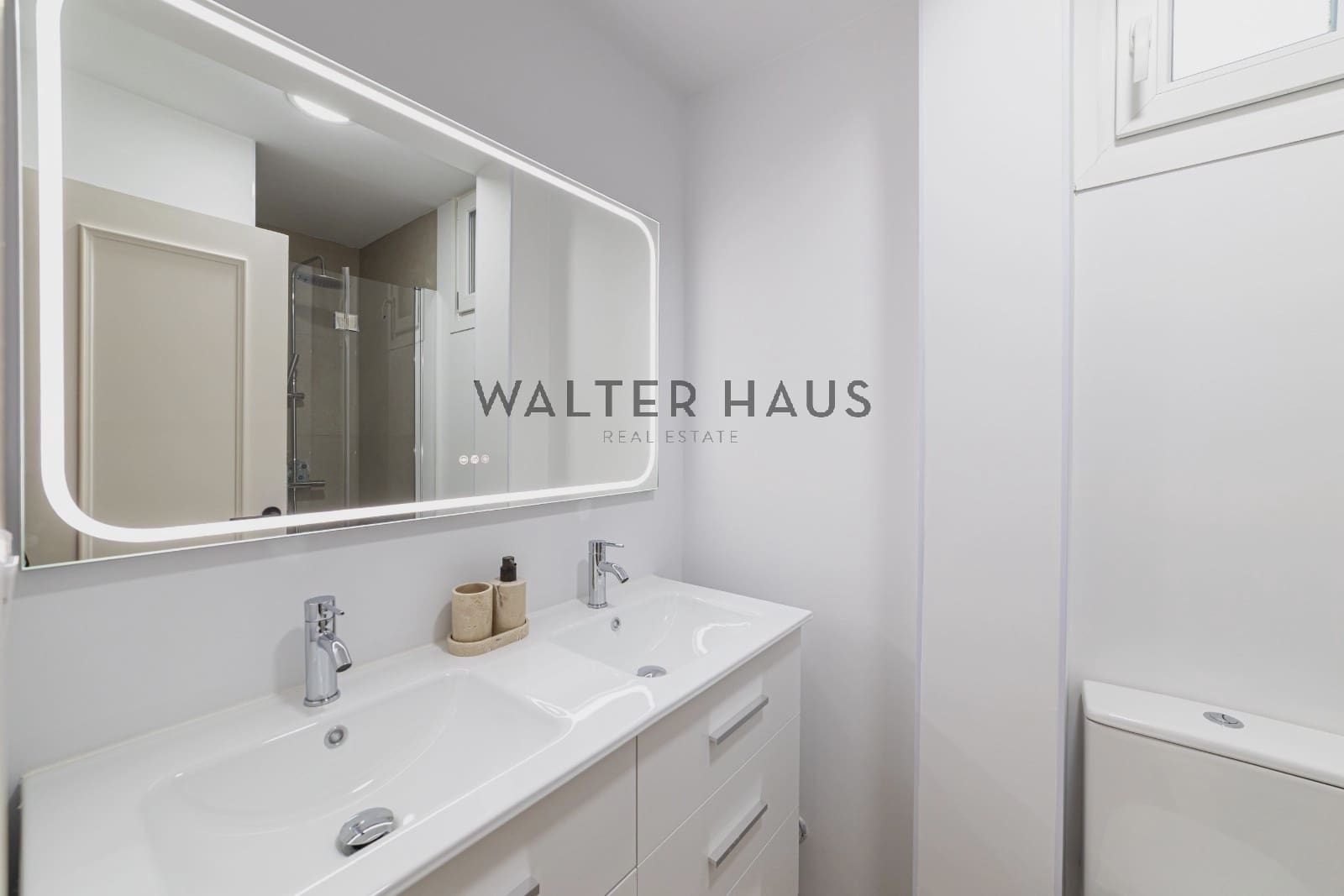 3 bedroom Flat for sale in Madrid city - € 968,000 (Ref: 9723870)