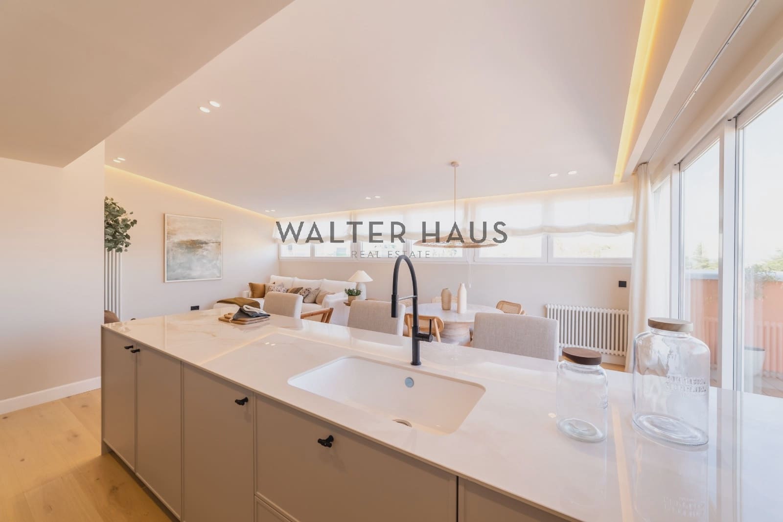 3 bedroom Penthouse for sale in Madrid city - € 1,225,000 (Ref: 9725008)