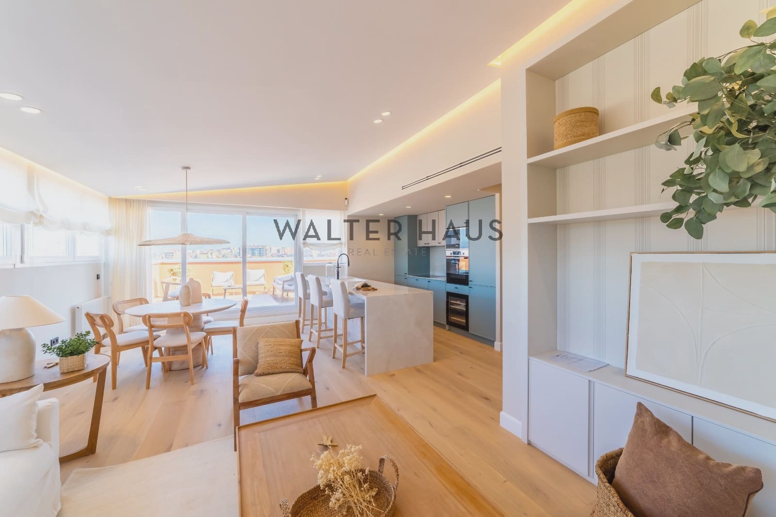 3 bedroom Penthouse for sale in Madrid city - € 1,225,000 (Ref: 9725008)