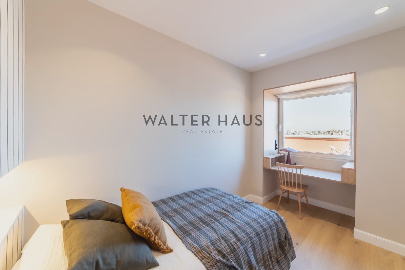 3 bedroom Penthouse for sale in Madrid city - € 1,225,000 (Ref: 9725008)