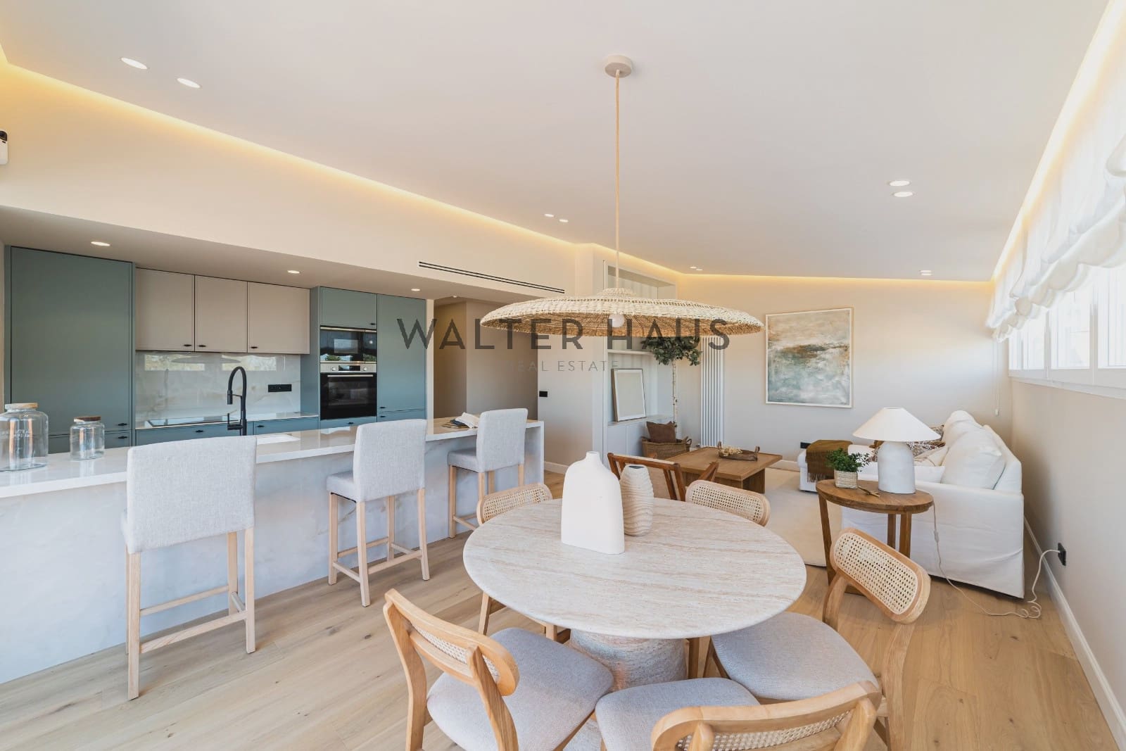 3 bedroom Penthouse for sale in Madrid city - € 1,225,000 (Ref: 9725008)