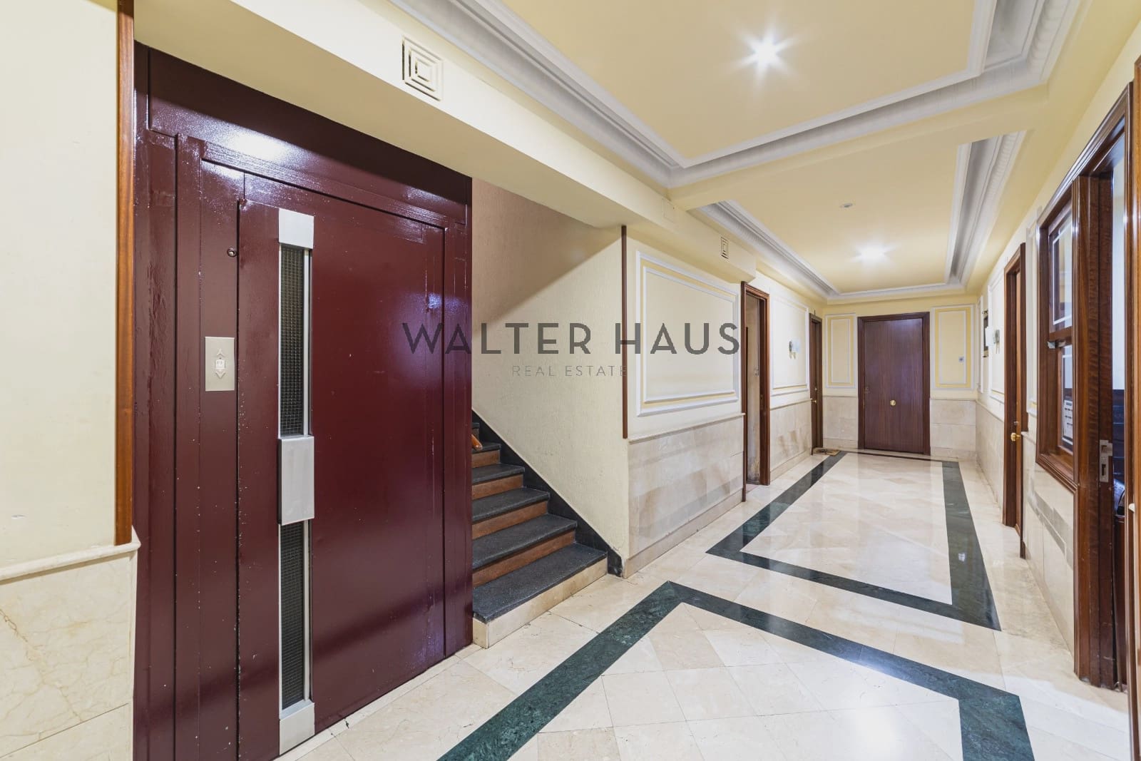 5 bedroom Flat for sale in Madrid city - € 1,200,000 (Ref: 9725009)