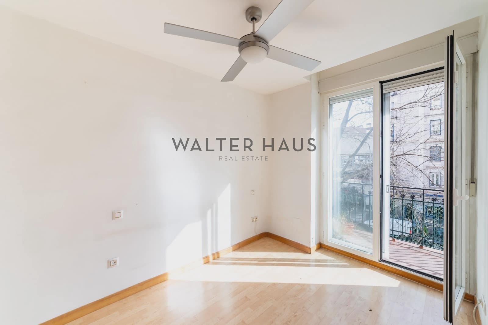 2 bedroom Flat for sale in Madrid city - € 910,000 (Ref: 9726221)