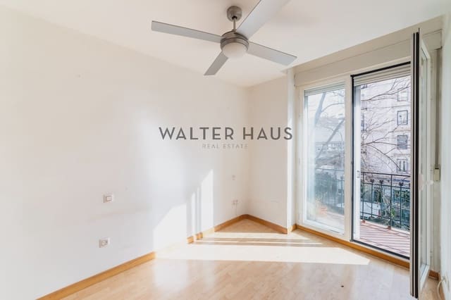 2 bedroom Flat for sale in Trafalgar, Madrid city - € 910,000 (Ref: 9726221)