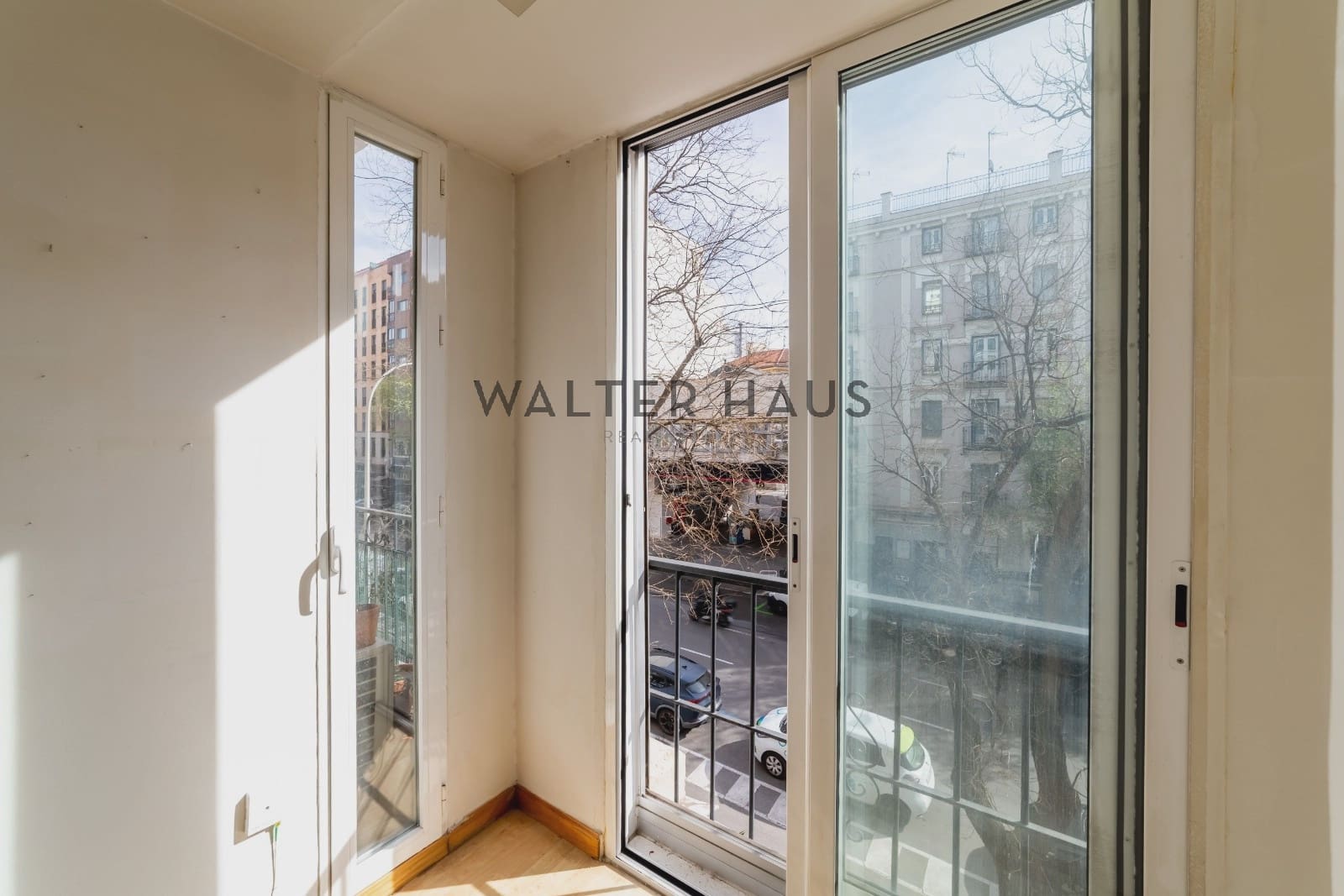 2 bedroom Flat for sale in Madrid city - € 910,000 (Ref: 9726221)