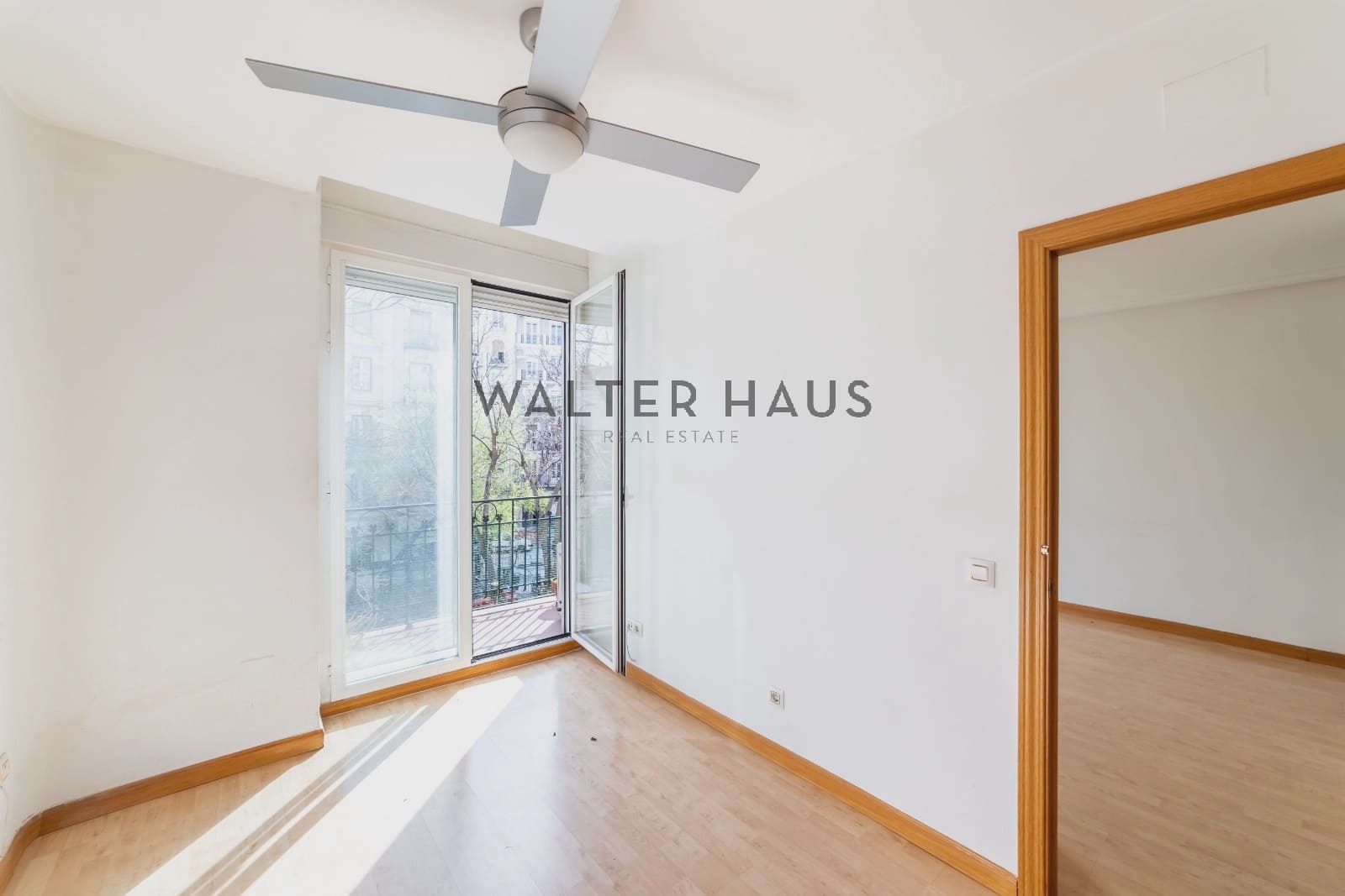 2 bedroom Flat for sale in Madrid city - € 910,000 (Ref: 9726221)