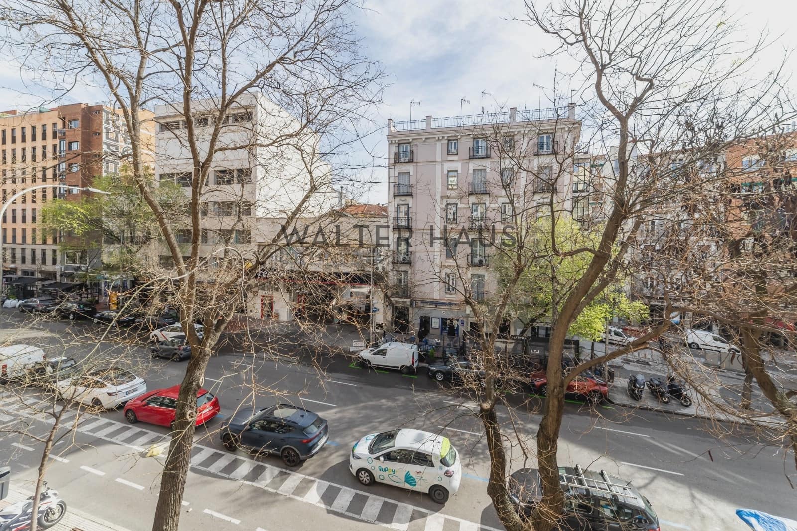 2 bedroom Flat for sale in Madrid city - € 910,000 (Ref: 9726221)