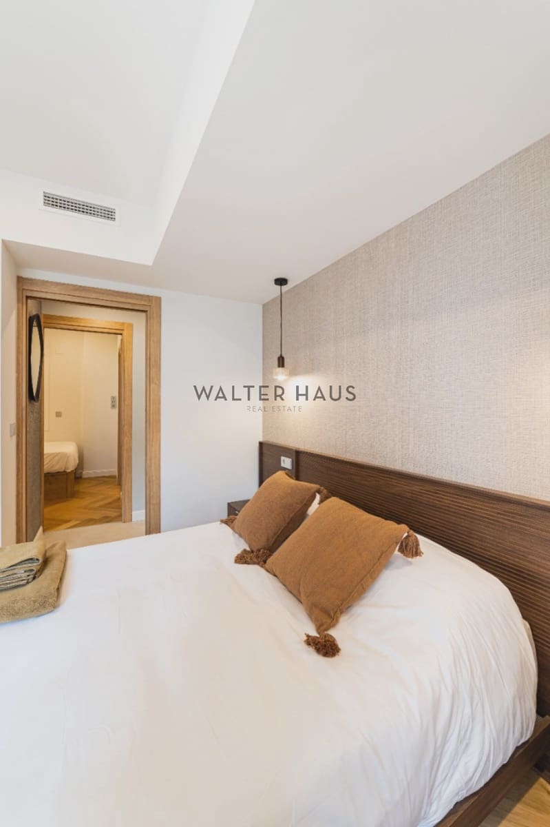 2 slaapkamer Flat te koop in Madrid stad - € 1.020.000 (Ref: 9730706)