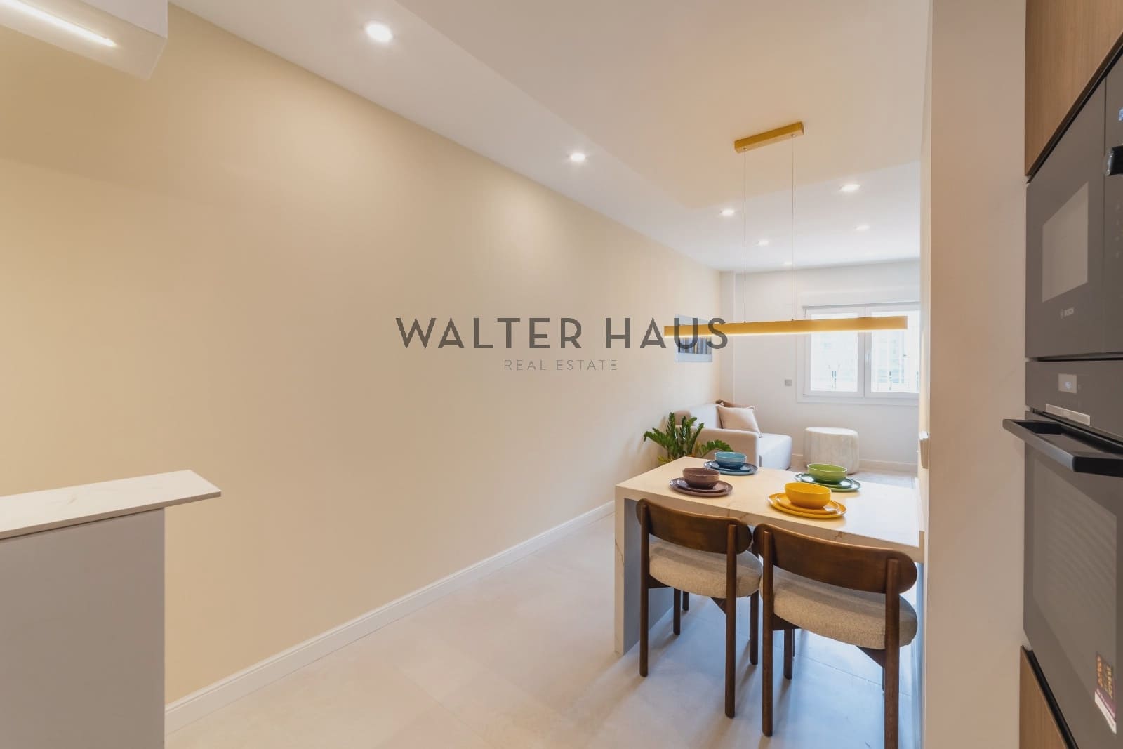 2 slaapkamer Flat te koop in Madrid stad - € 1.020.000 (Ref: 9730706)