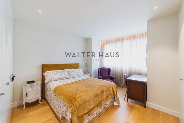 2 soverom Penthouse til salgs i Argüelles, Madrid by - € 1 850 000 (Ref: 9730948)