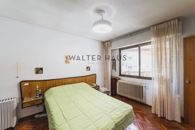 Piso de 6 habitaciones en Nueva España, Madrid ciudad en venta - 2.350.000 € (Ref: 9731242)