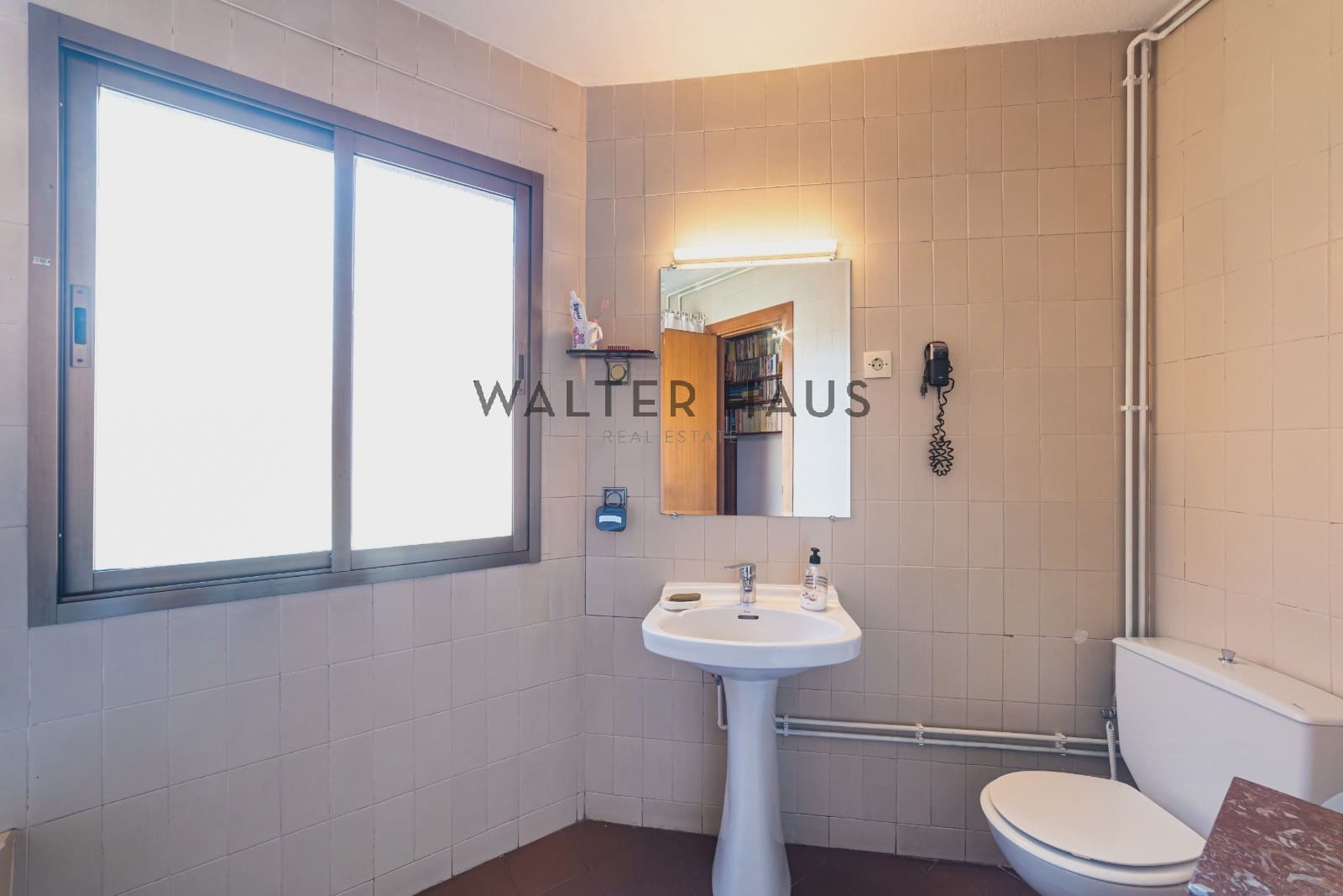 6 bedroom Flat for sale in Madrid city with pool garage - € 2,250,000 (Ref: 9731242)