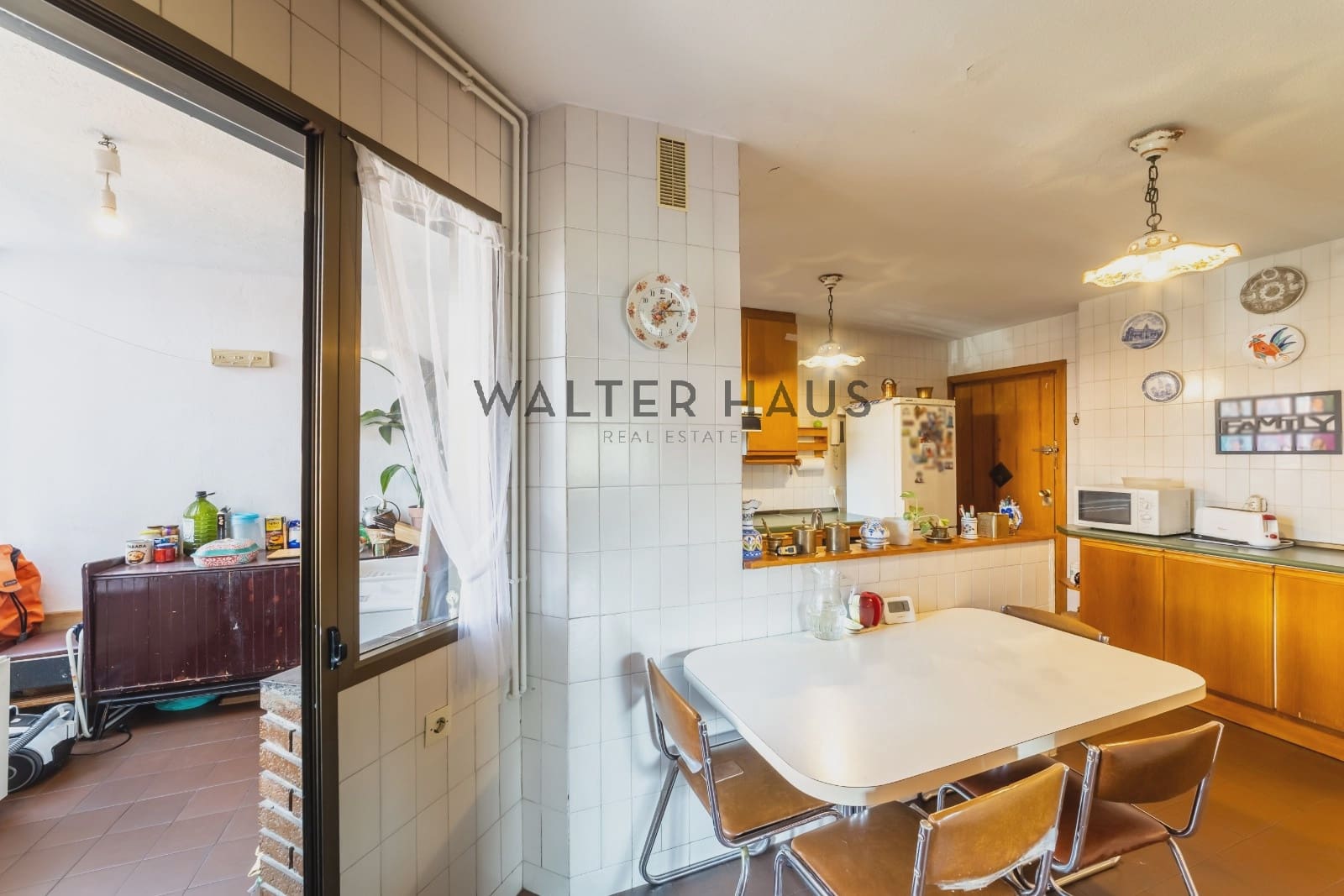 6 bedroom Flat for sale in Madrid city with pool garage - € 2,250,000 (Ref: 9731242)