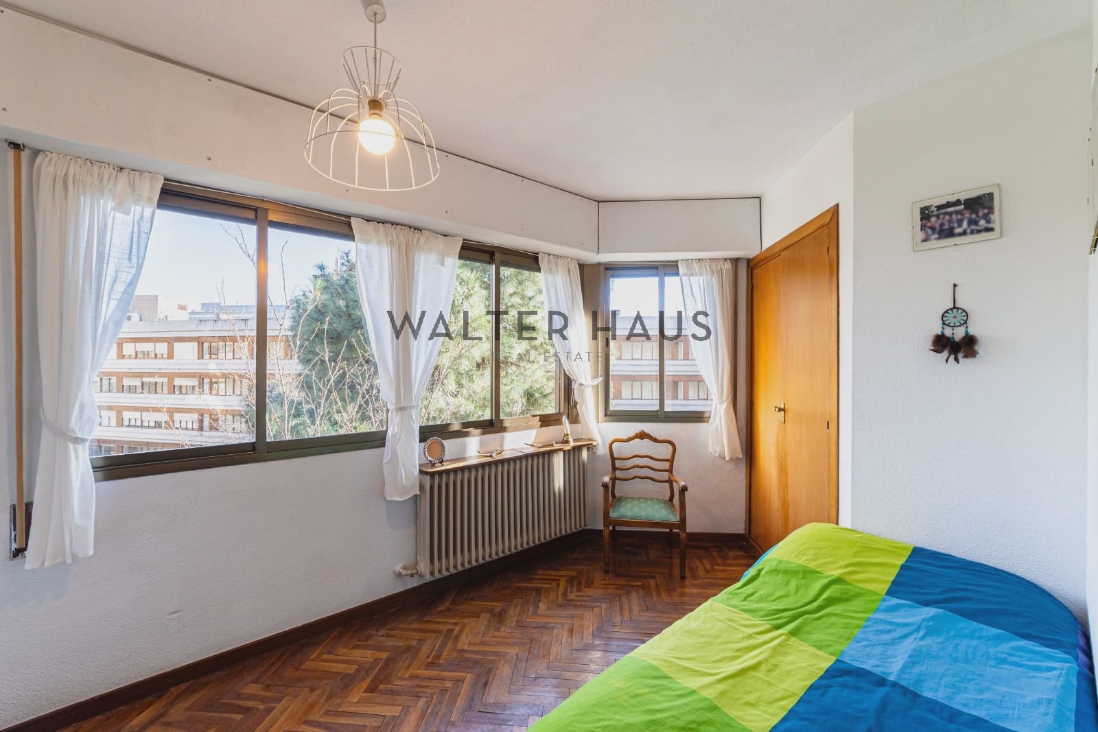6 bedroom Flat for sale in Madrid city with pool garage - € 2,250,000 (Ref: 9731242)