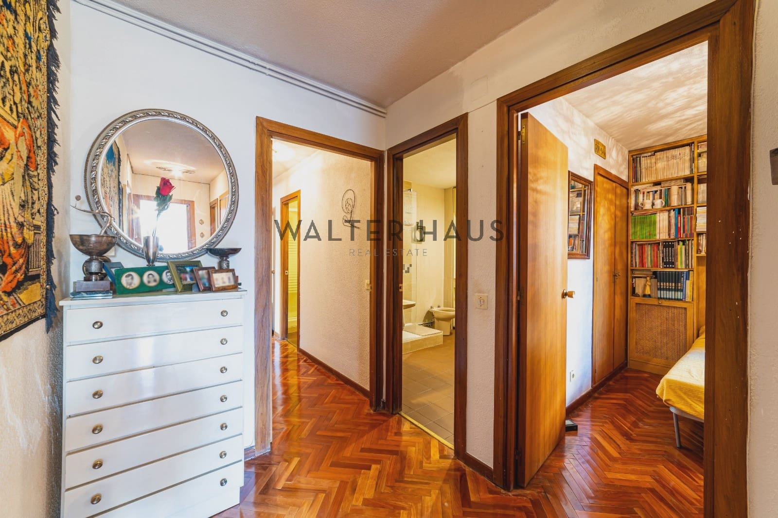 6 bedroom Flat for sale in Madrid city with pool garage - € 2,250,000 (Ref: 9731242)