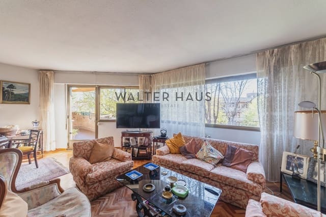 Piso de 6 habitaciones en Nueva España, Madrid ciudad en venta con piscina garaje - 2.250.000 € (Ref: 9731242)