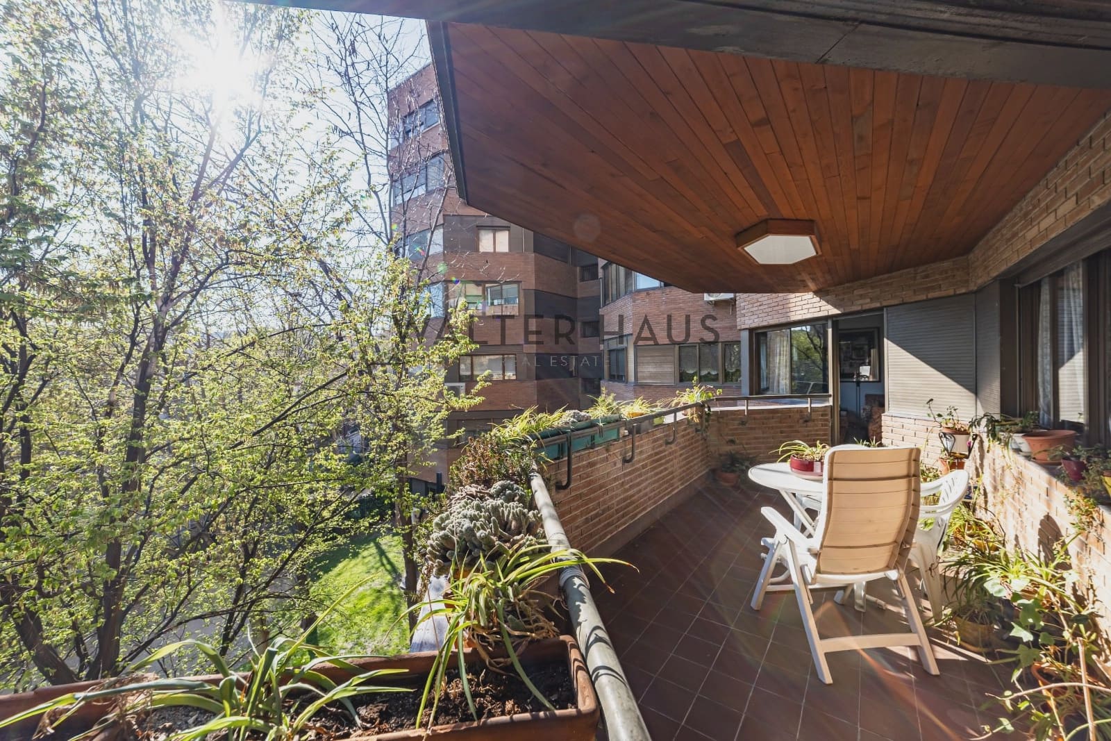 6 bedroom Flat for sale in Madrid city with pool garage - € 2,250,000 (Ref: 9731242)