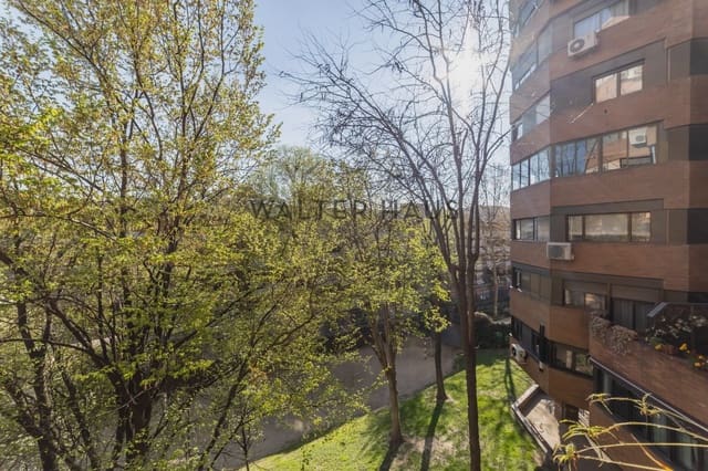 Piso de 6 habitaciones en Nueva España, Madrid ciudad en venta con piscina garaje - 2.250.000 € (Ref: 9731242)