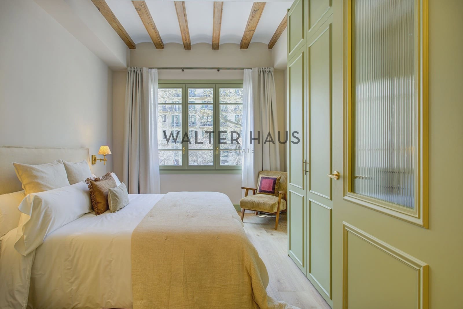 3 bedroom Flat for sale in Barcelona city - € 2,100,000 (Ref: 9731243)