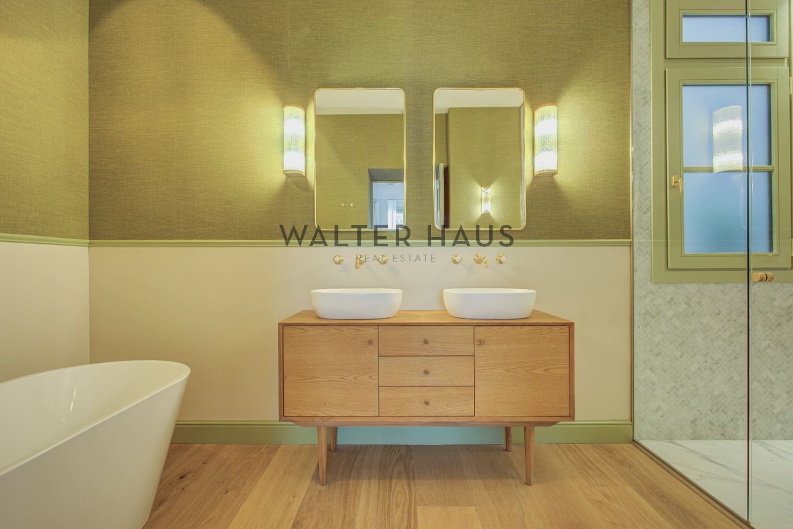 3 bedroom Flat for sale in Barcelona city - € 2,100,000 (Ref: 9731243)