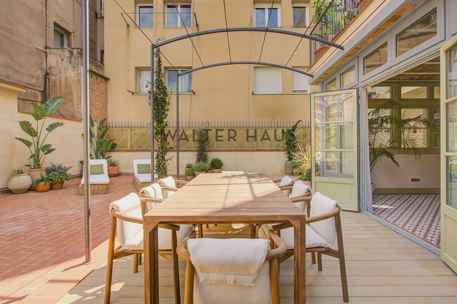 3 bedroom Flat for sale in Barcelona city - € 2,100,000 (Ref: 9731243)