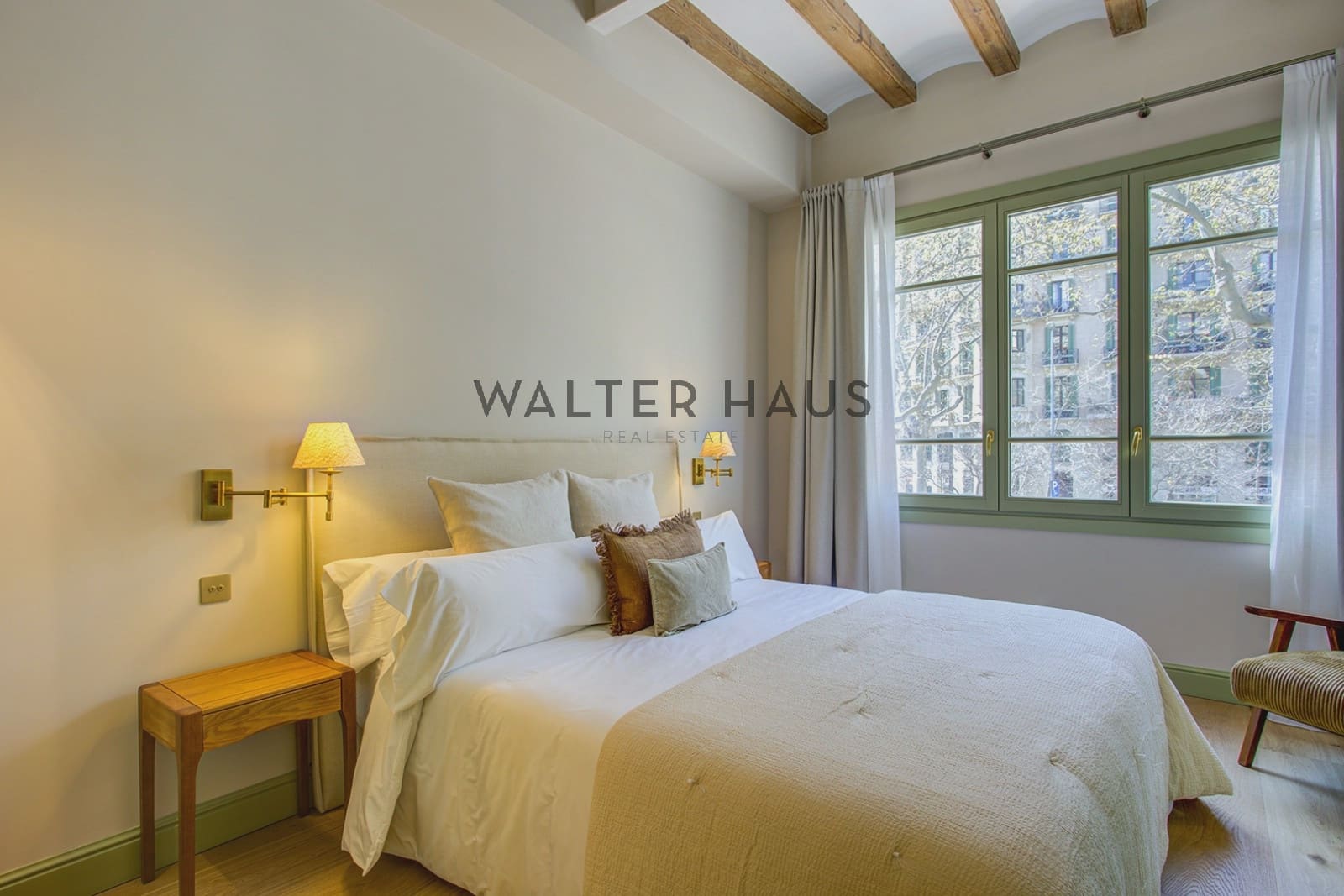 3 bedroom Flat for sale in Barcelona city - € 2,100,000 (Ref: 9731243)