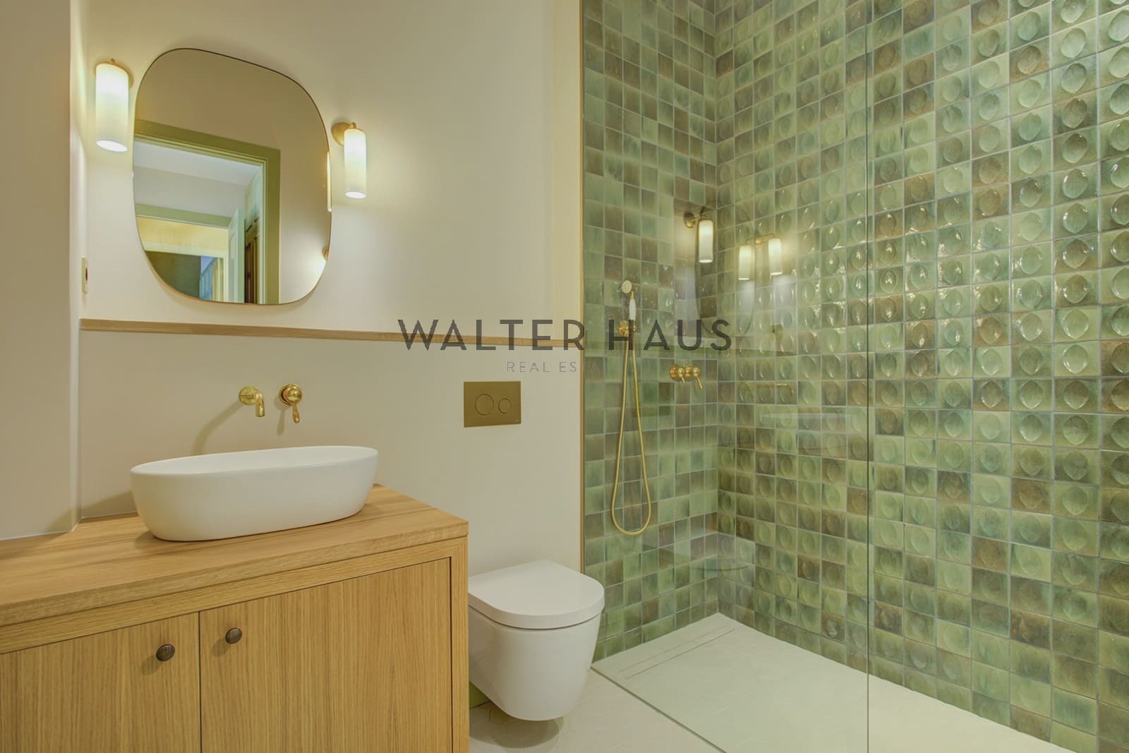 3 bedroom Flat for sale in Barcelona city - € 2,100,000 (Ref: 9731243)