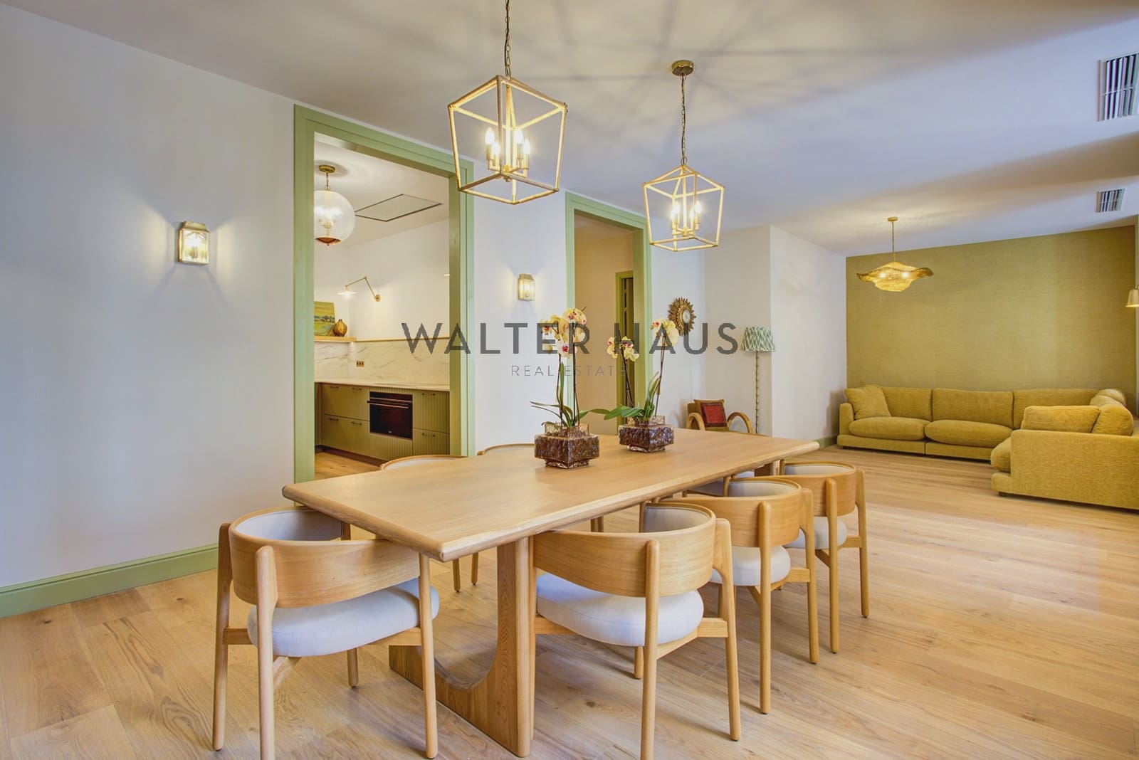 3 bedroom Flat for sale in Barcelona city - € 2,100,000 (Ref: 9731243)