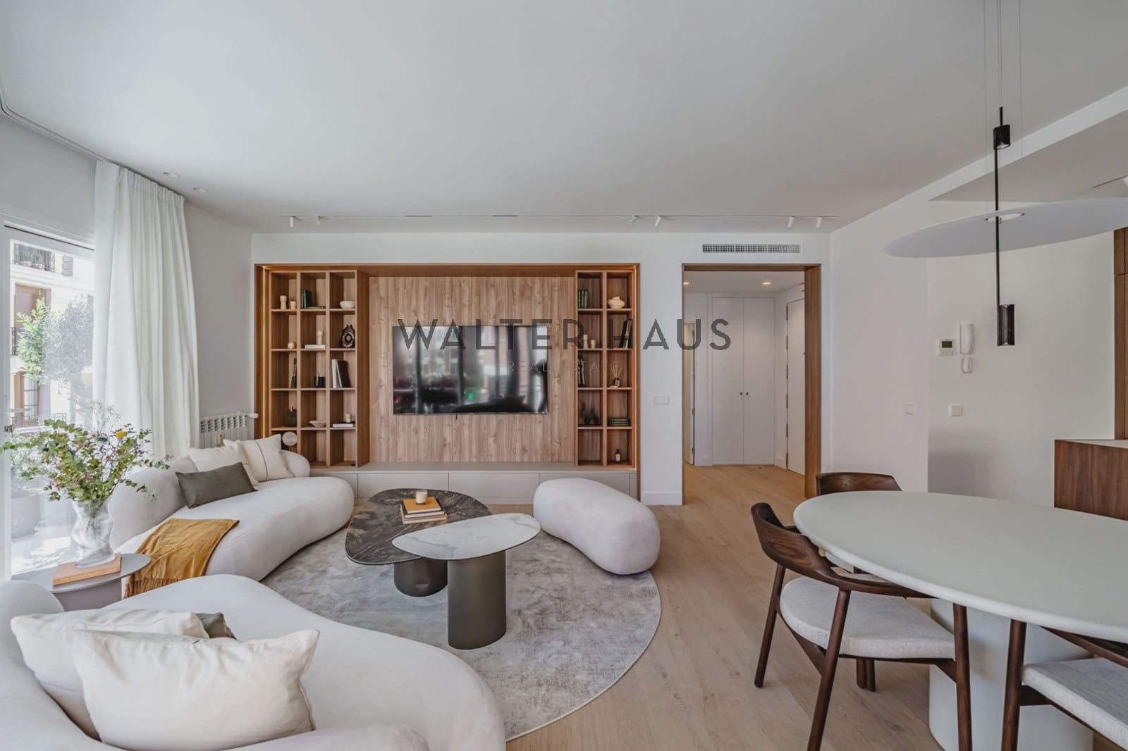 2 bedroom Flat for sale in Madrid city - € 1,875,000 (Ref: 9733415)