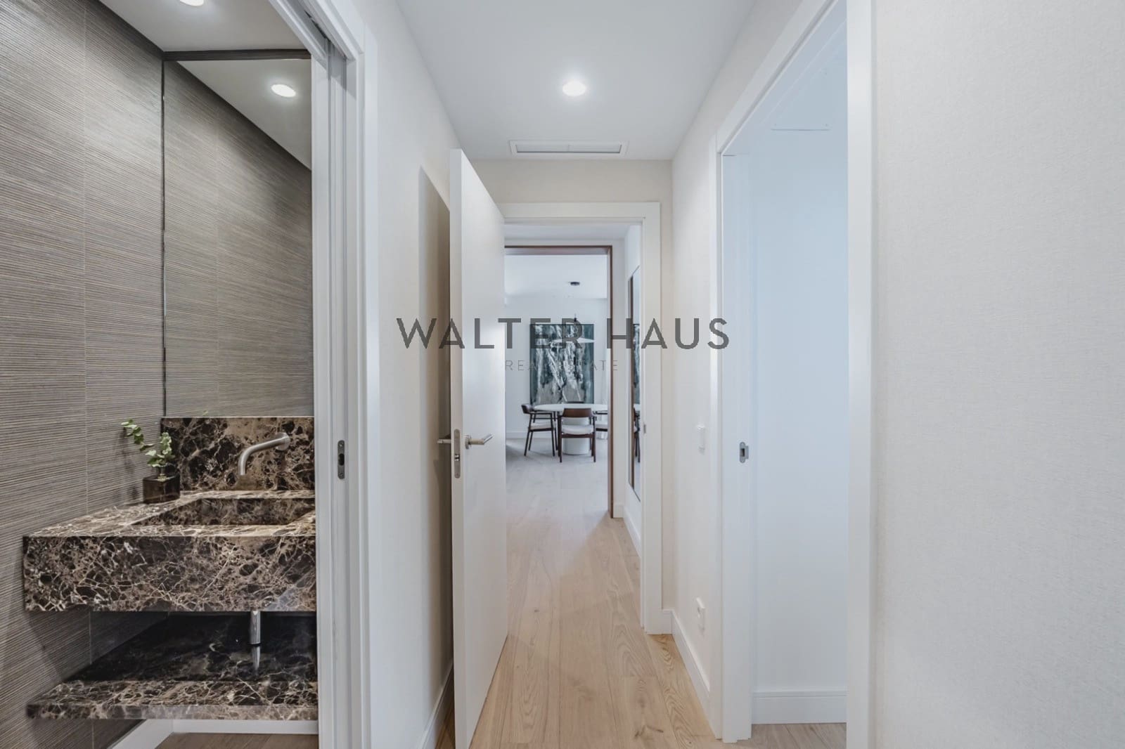 2 bedroom Flat for sale in Madrid city - € 1,875,000 (Ref: 9733415)