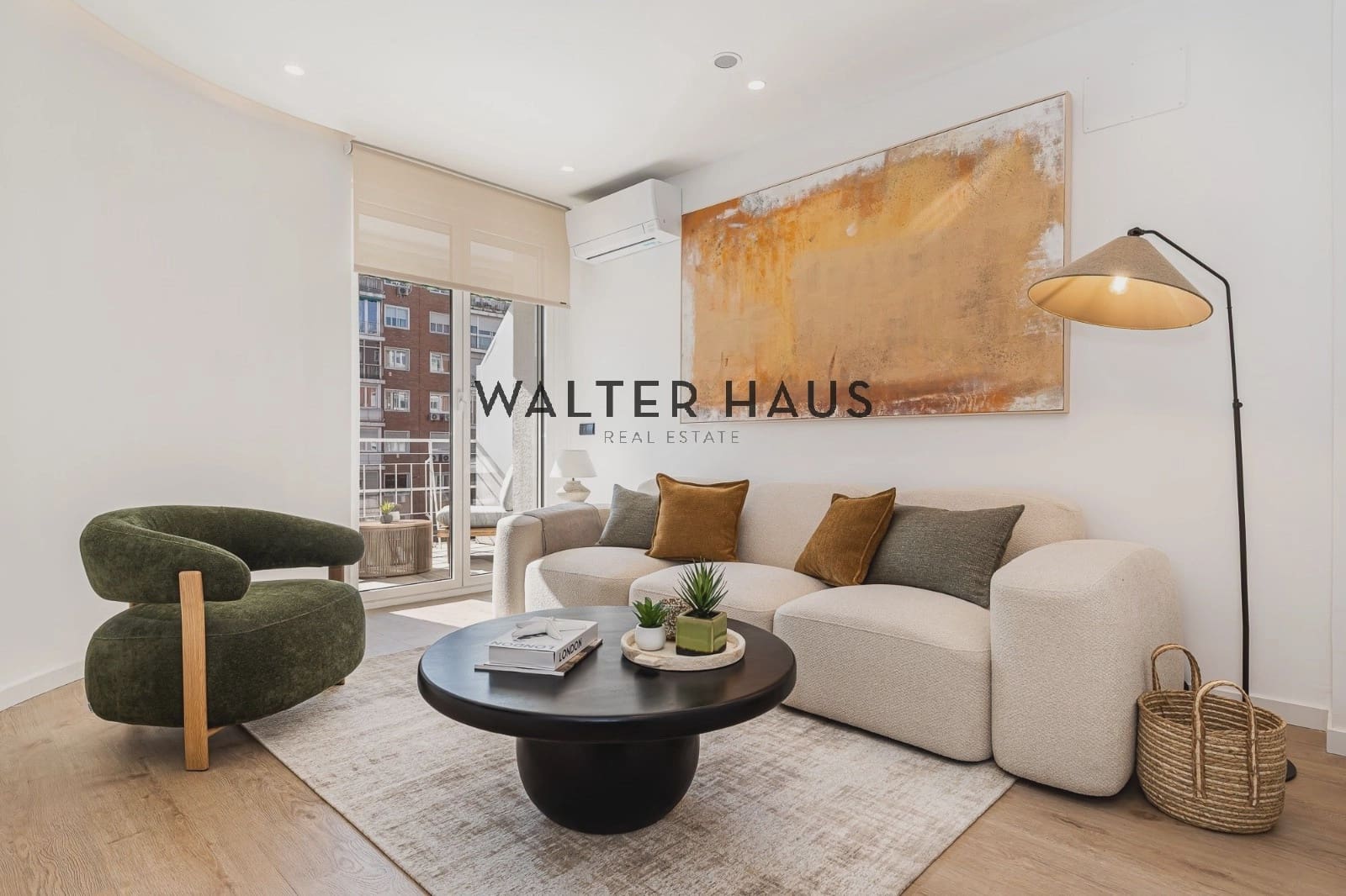 3 bedroom Flat for sale in Madrid city - € 890,000 (Ref: 9733623)