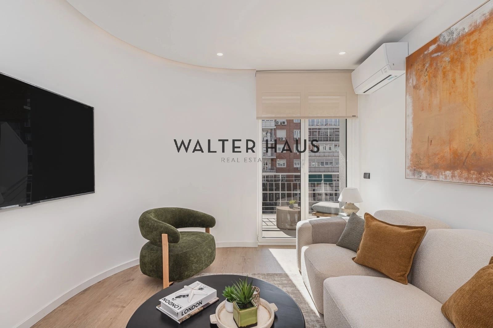 3 bedroom Flat for sale in Madrid city - € 890,000 (Ref: 9733623)